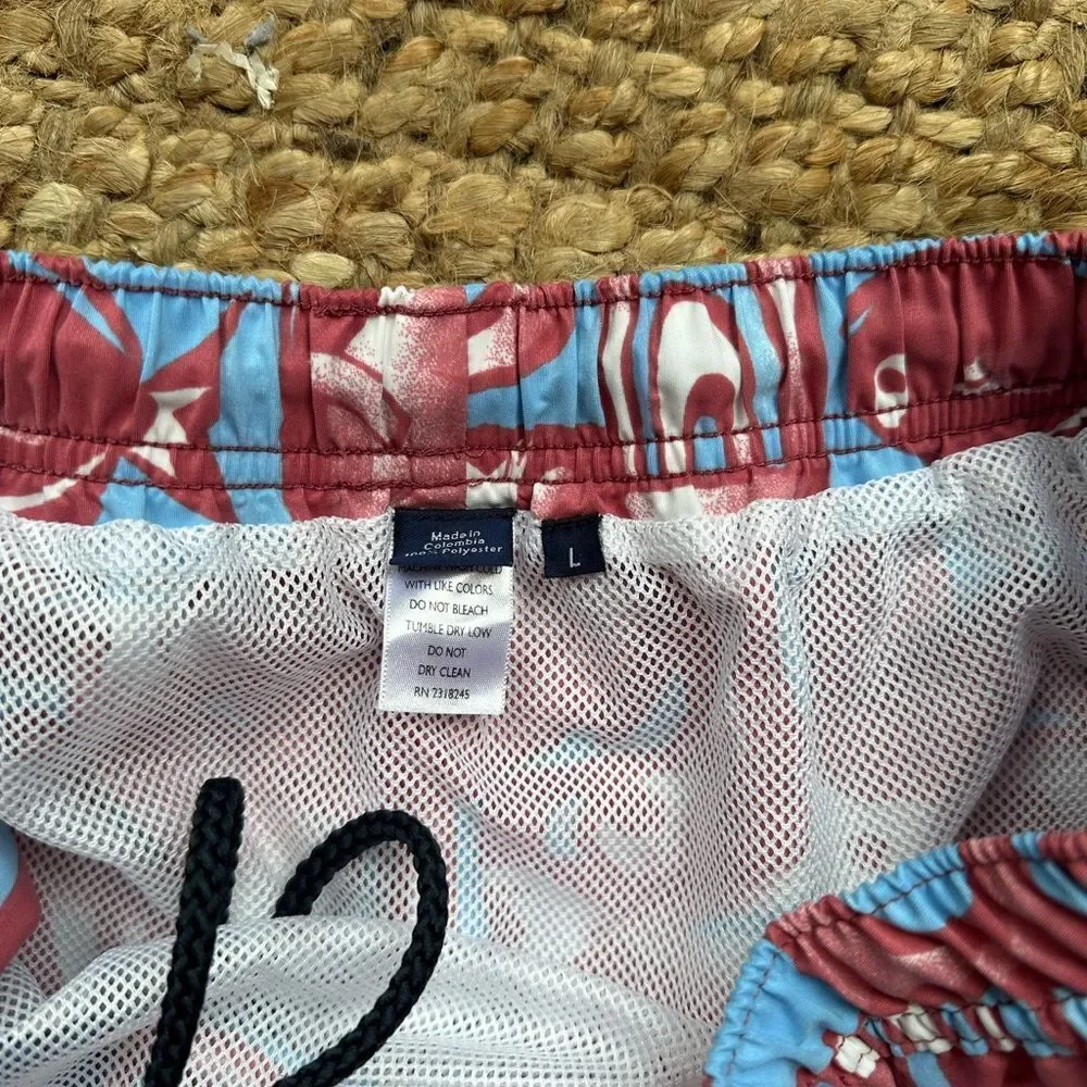 Vineyard Vines Men’s Swim Trunks size: Large